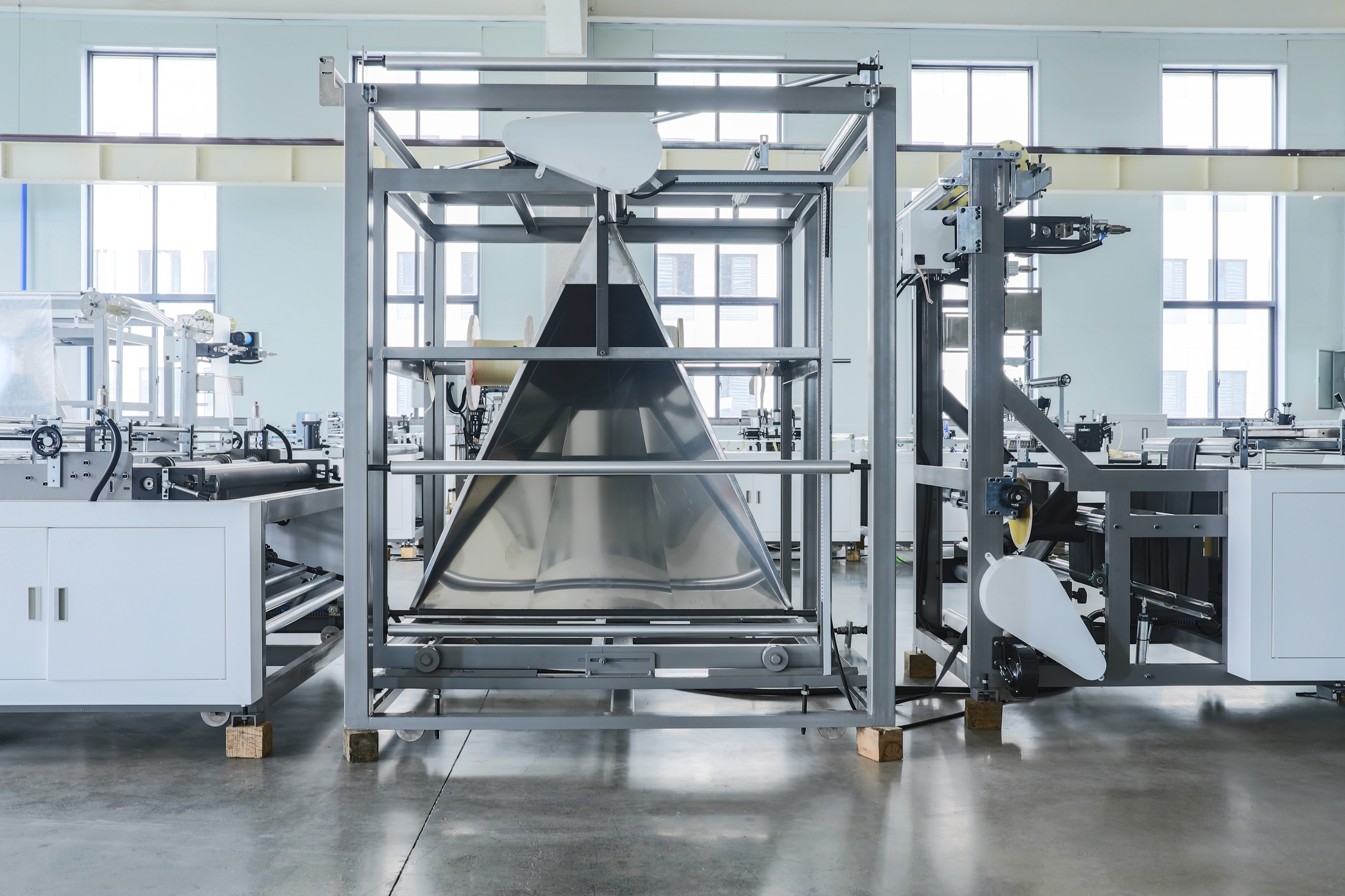 SMART 17-XB 700/800 Non Woven 5 in 1 Bag Making Machine with Handle Online