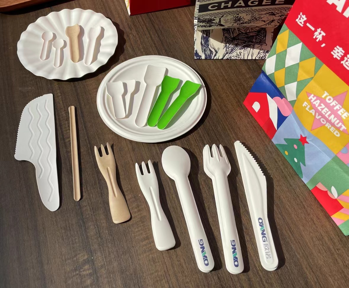 paper cutlery