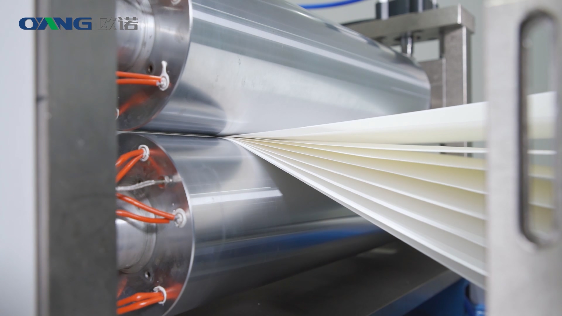 Automatic-9-Layer-Composite-Die-Cutting-Machine-for-Eco-Friendly-Paper-Products