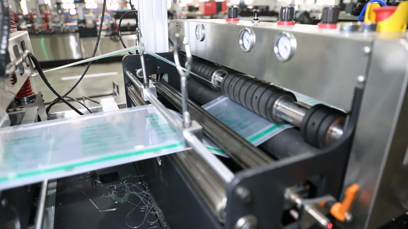 OYANG-650SZ-High-Precision-Doypack-Machine-for-Stable-and-Efficient-Bag-Production
