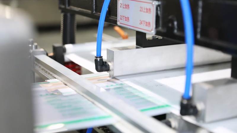 Stand-Up-Pouch-Making-Machine-for-Daily-Chemical-Medical-and-Personal-Care-Products