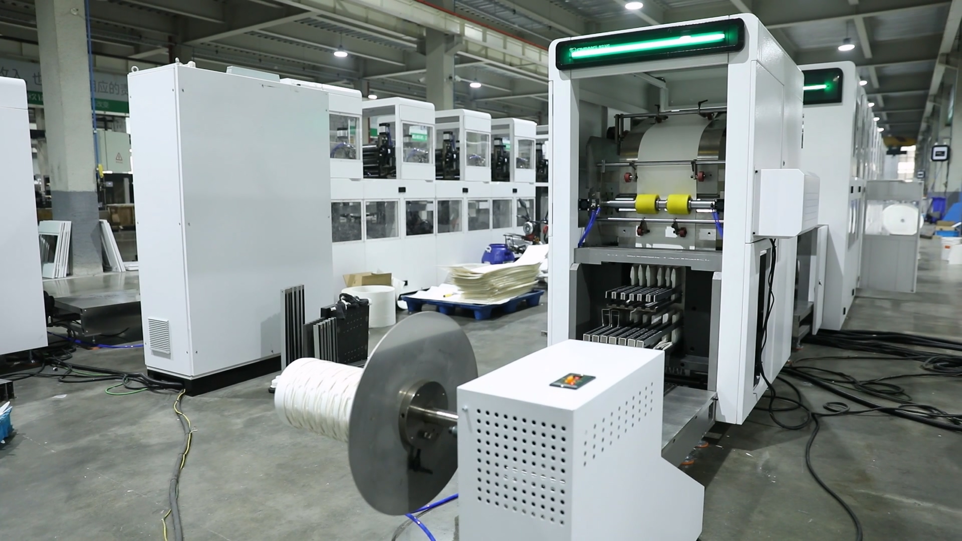 9-Layer-Roll-Paper-Laminating-and-Punching-Machine-for-Paper-Knives-Forks-and-Spoons